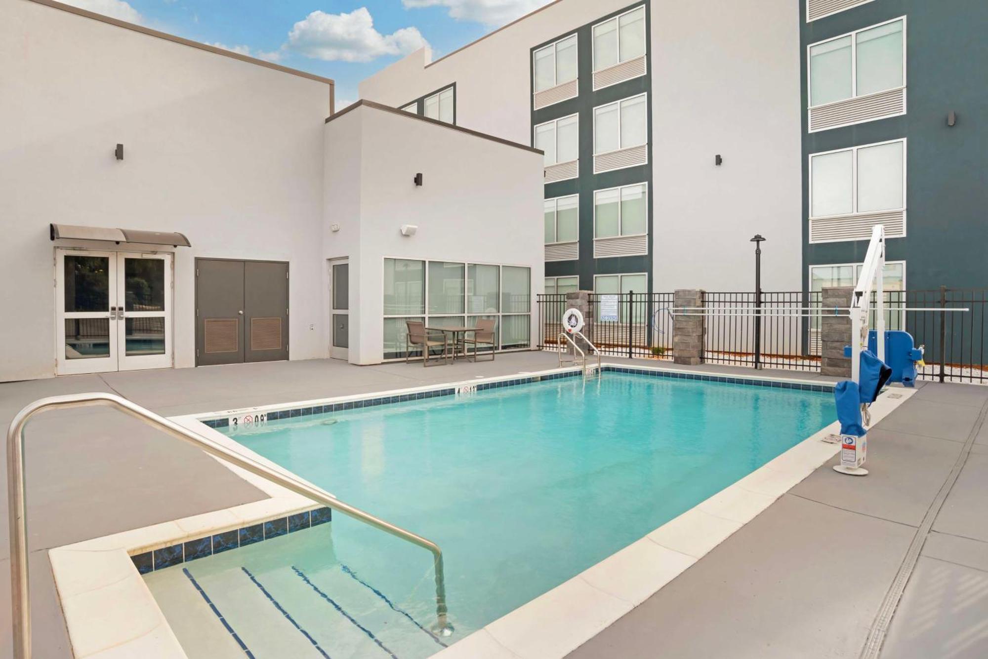 Best Western Plus Mobile Inn And Suites Exterior foto